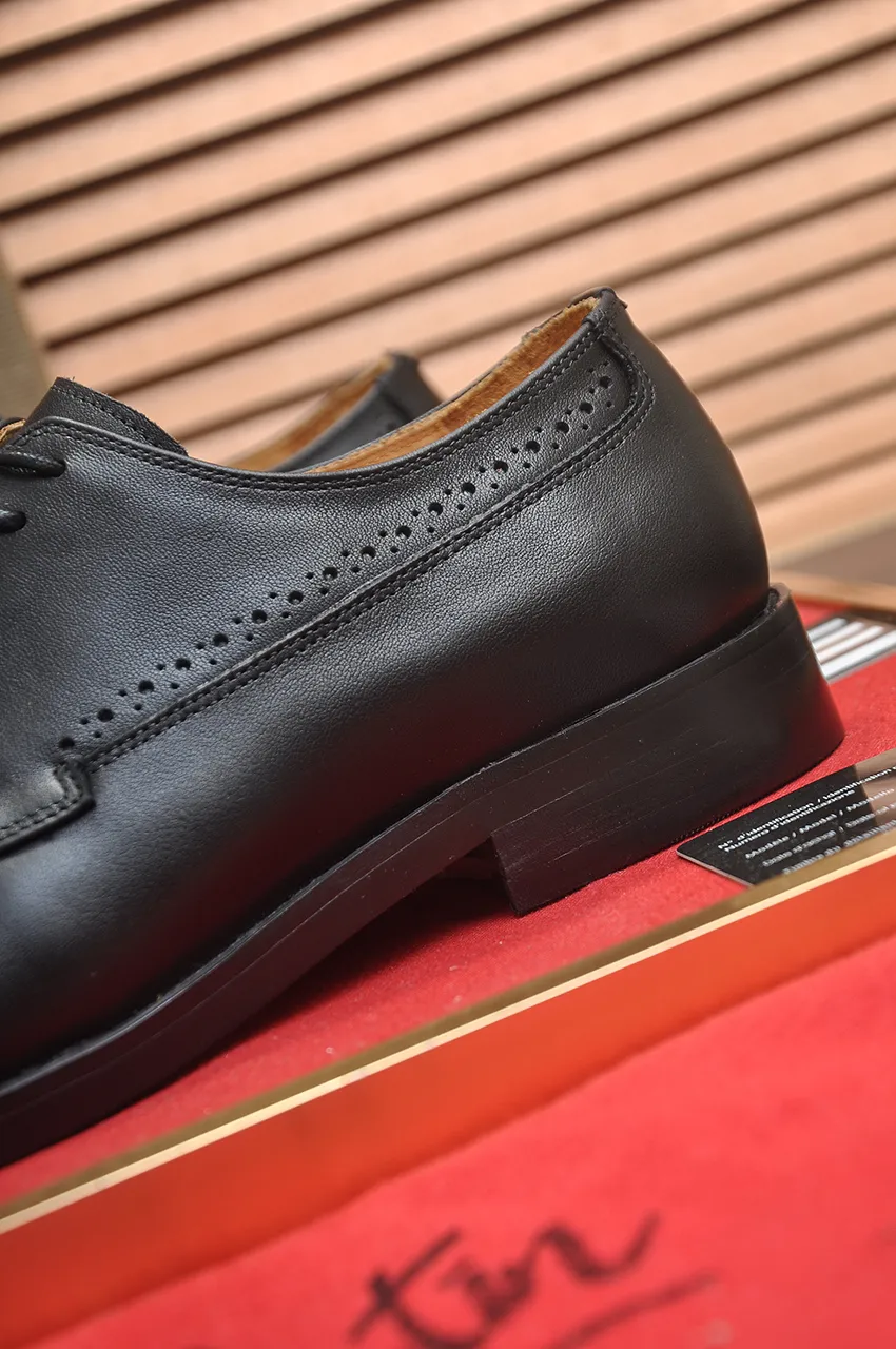 Men's shoes 💰620💶 [Chrstian Loubotin] Red-soled shoes 💋Original mold opening, the highest version on the market, purely handmade ➕Imported cowhide uppers, first-layer water-dyed cowhide lining! Original EU high-gloss outsole. 38 to 45 (45 customized)